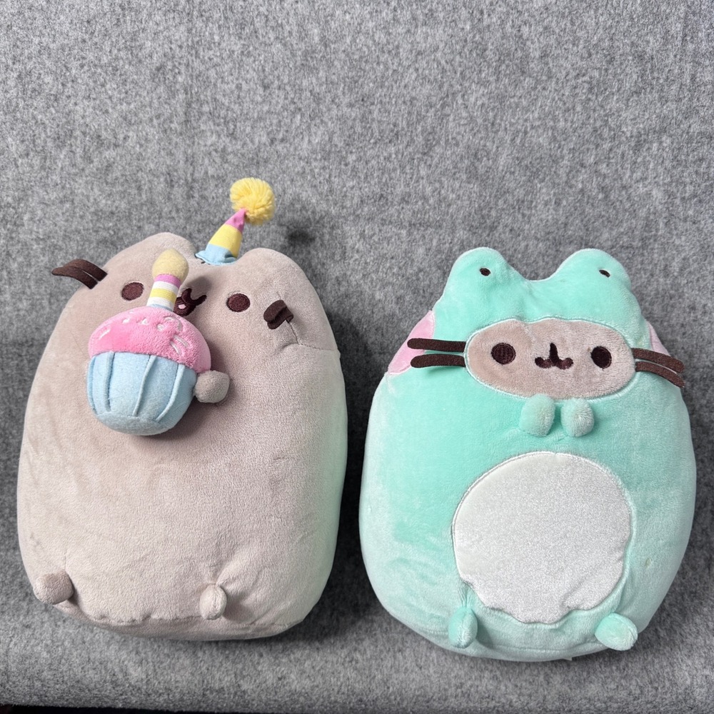 Pusheen the Cat Plush Bundle Birthday Cupcake & Mint Frog Costume 9 inches
